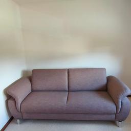 braune Couch, nicht ausziehbar
Länge: 210cm
Breite: 95cm
Höhe: 90cm
Sitzhöhe: 50cm
kaum benutzt