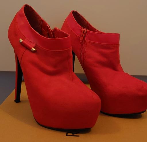 Buy & Sell Tyne and Wear South Tyneside - Photos for Red Suede High Heeled Ankle Boots