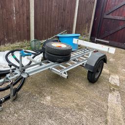 Motorcycle trailer has new tyres and a spare in good condition have a number board and new mud guards to go with this cheap trailer for getting bike around