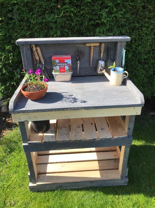 Buy & Sell West Yorkshire Leeds - Photos for Potting bench