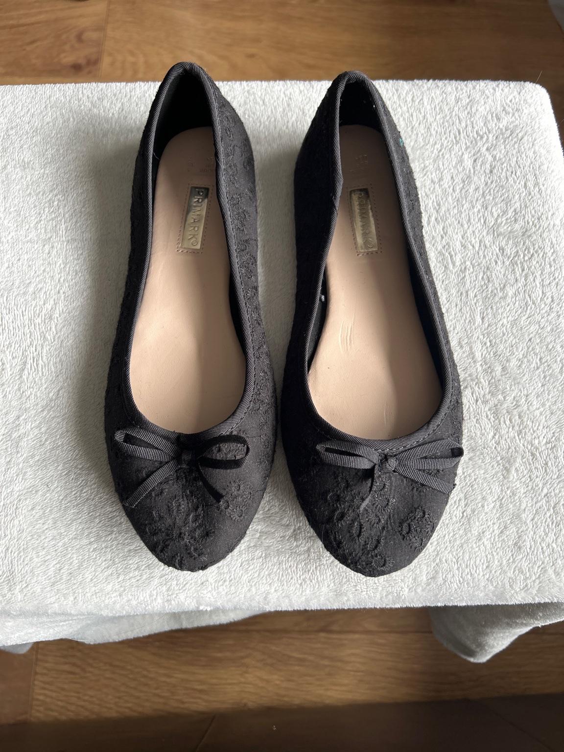 Black dolly shoes - UK 5 in B69 Sandwell für 2,00 £ zum Verkauf | Shpock DE