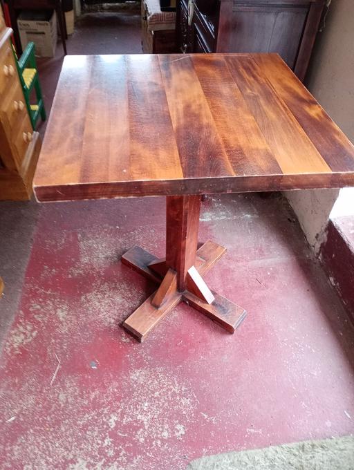 Buy & Sell Kent Dover - Photos for pub table - used