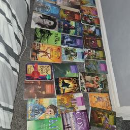 Joblot of mix books 31 books in good condition. If you have any questions please contact me