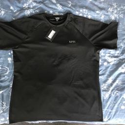 Men’s Boohoo Sports T-shirt, XXL, came as a set but just kept the shorts. From a smoke and pet free