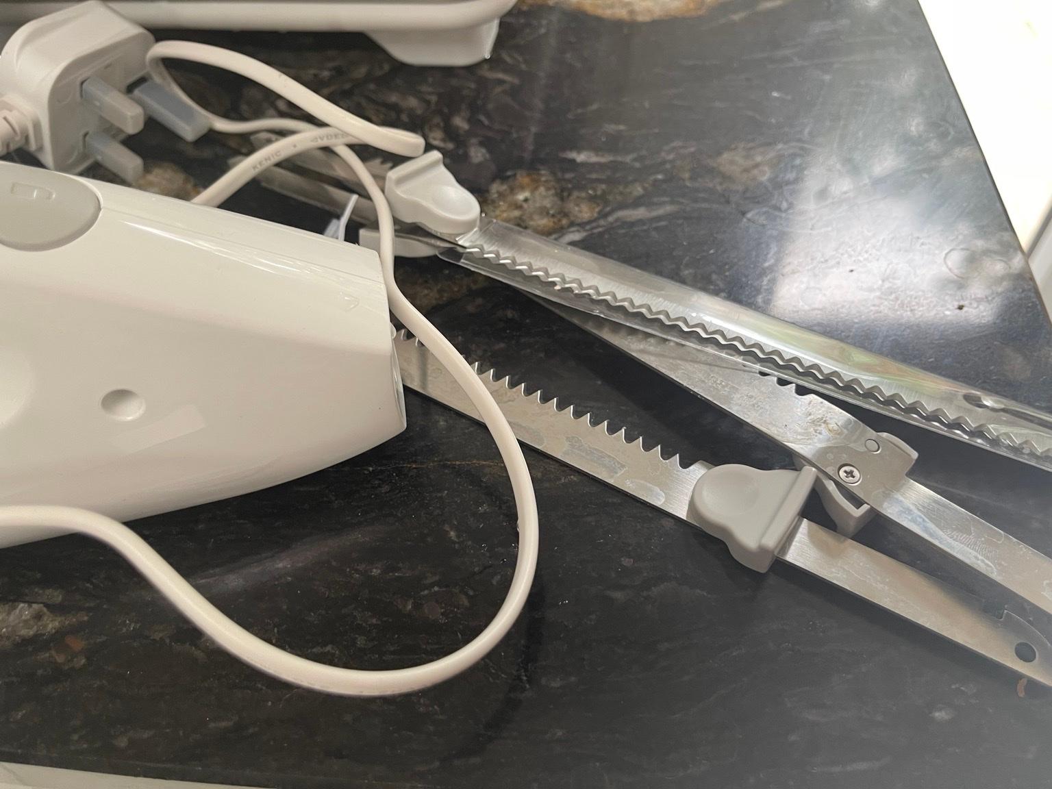 Kenwood electric knife new with box in E1 London for £10.00 for sale