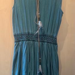 Sommerkleid der Marke Review in der Farbe blau/grün Gr. 36/S
Kleid wurde noch nie getragen!

Der Verkauf erfolgt unter Ausschluss jeglicher Gewährleistung da Privatverkauf