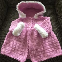 Baby crocheted coat with fur trim Crocheted by myself
(New) 6/12 months, (£15.00) 🧶
Collection Only.