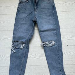 Top shop Ripped Jeans
 Size W28 L30