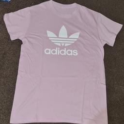 lilac adidas t shirt
size medium
not worn before
£4
Collection from BD7. However, delivery is available - i will try to send it within a week if delivery is chosen
Need gone asap