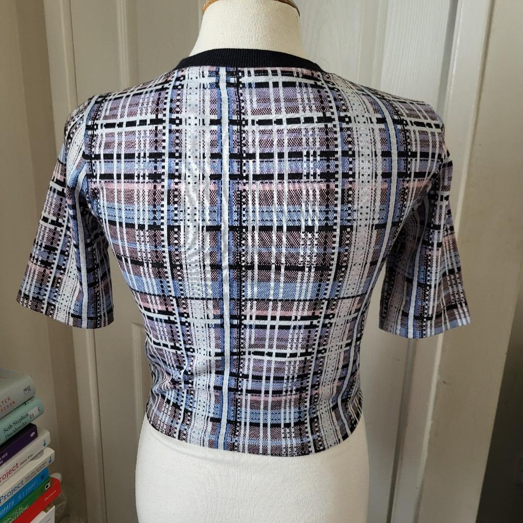 Cute blue check crop top from Topshop in size 8