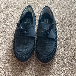 Size 13 River Island Navy Loafer with Tassels 

In immaculate condition as only worn once for a wedding. From a smoke free home. 

Collection only or may deliver if local to DY4

£10 OVNO