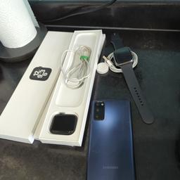 both apple watches se and in excellent condition. both power on but spares. Samsung s22 screen needs replacing. all items pictured strictly sold for spares only. £40 joblot