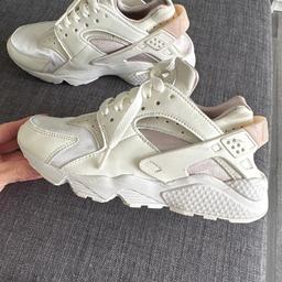 Verkaufe meine Nike Huarache wurden nur einmal getragen