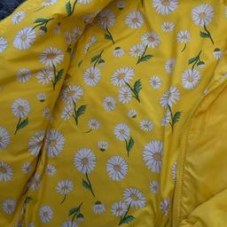 Girls beautiful jacket age 9/11yrs

2 way zip design, yellow on one side with pockets and daisy pattern on reversible side without pockets.

Sad to see this go as it’s a beautiful jacket but sadly no longer fits. Slight pen mark on the daisy pattern as seen in the last picture other than that it is in excellent condition

Collection OL12