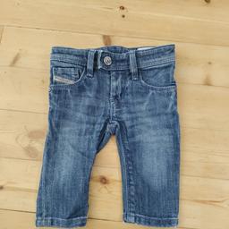 süße Baby-Jeans von Diesel
Größe 62/68 (für ca. 3 Monate)

wie neu!