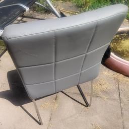 2 x dinning chairs used in good condition