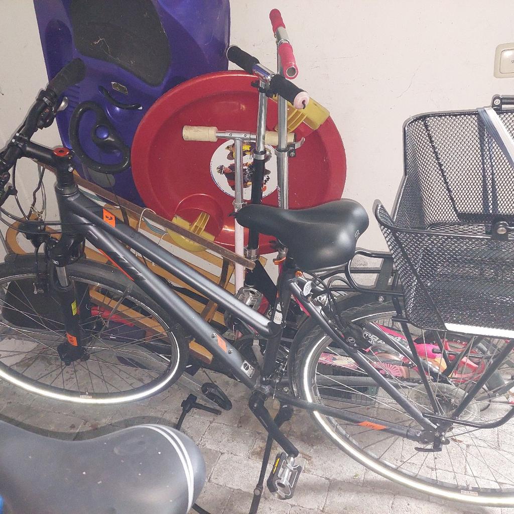 Verkaufe mein kaum benutztes KTM Damenrad mit Korb