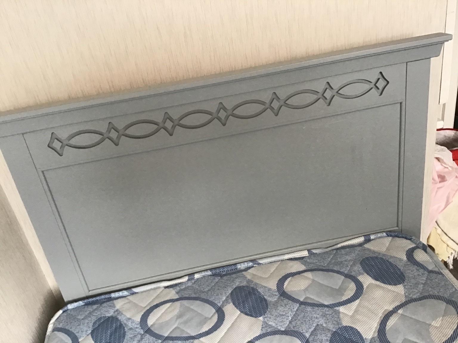 3’ Single Bed with Headboard in TS7 Middlesbrough für £ 30,00 zum