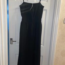 New with tags attached 
Black maxi dress
Next Size 14
Collection from Hornchurch RM12 or can post for an additional £3.55