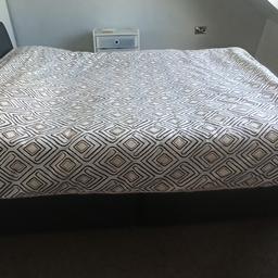 Double bed in very good condition Collection from BD4
pet and smoke free