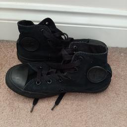 Boys size 1.5 converse. worn afew times, please see pictures but still in good condition.