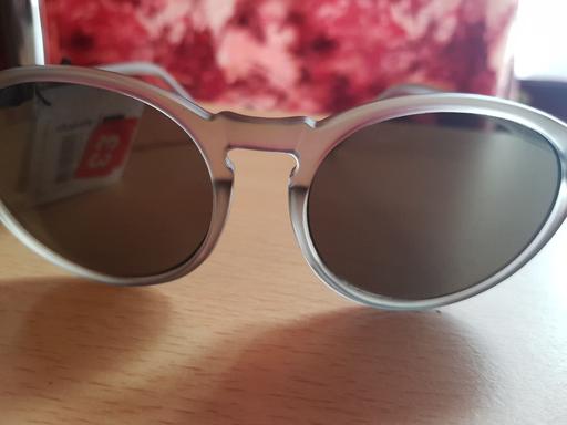 Buy & Sell Nottinghamshire Ashfield - Photos for Sunglasses grey for Claire's