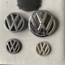 VW Chrom Embleme Schriftzeichen Volkswagen gebraucht, siehe Fotos Konvolut

Hallo, ich biete hier ein gebrauchtes Original VW Emblem Zeichen Symbol an. Touran 13,5 cm
Teilenummer TO 853.601.F

Verkauft erfolgt unter Ausschluss jeglicher Gewährleistung und Garantie.