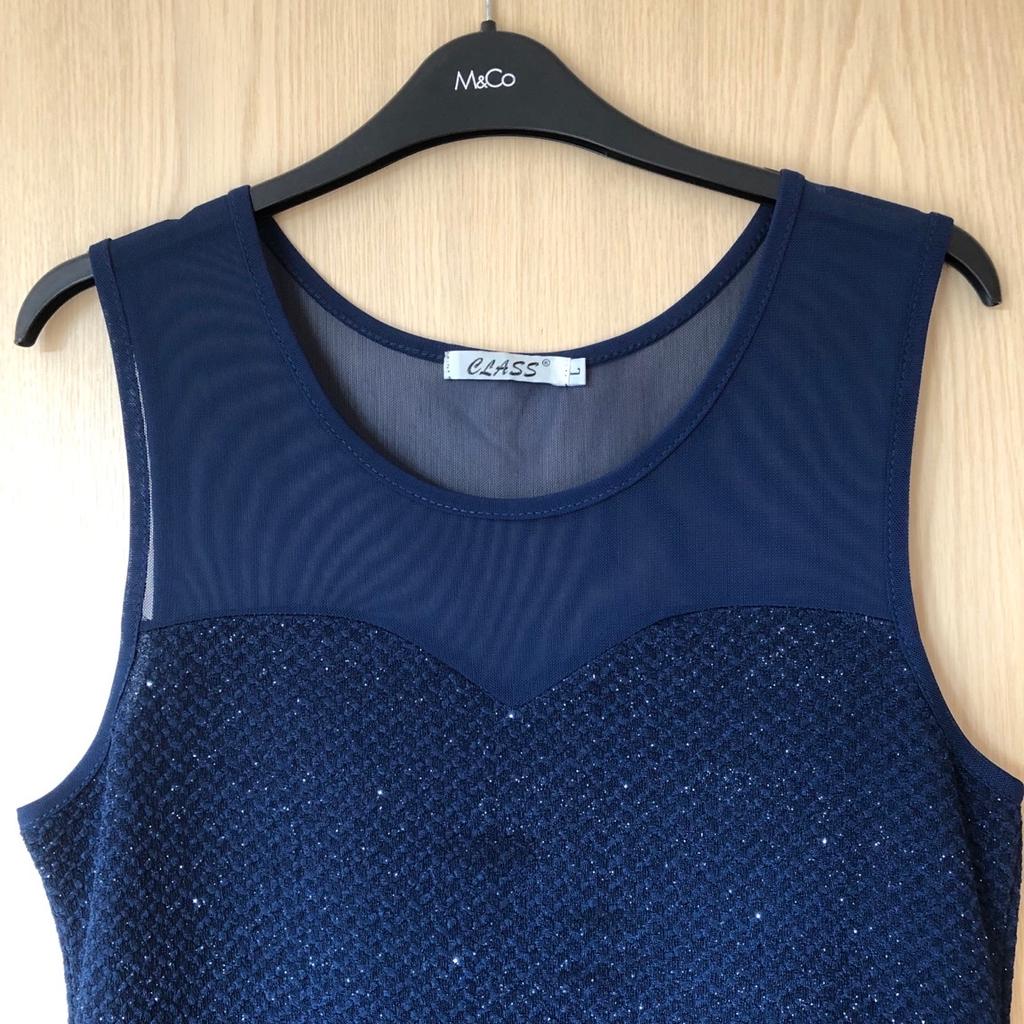 Dress Class size L in WR2 Worcester für £ 1,00 zum Verkauf | Shpock AT