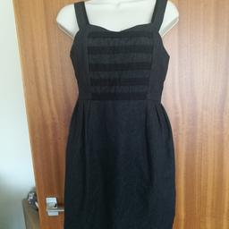 Navy Denim Dress.
Size 10.
From New Look.
Excellent condition.