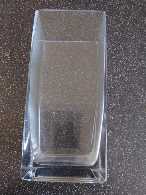 Buy & Sell Leicestershire Charnwood - Photos for Glass vase