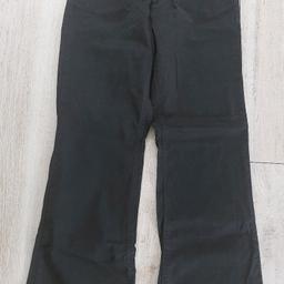 verkaufe eine schwarze Jeans, Gr. 38K von C&A (Yessica). 7,--€.
Versand bei Übernahme der Versandkosten möglich. Privatverkauf
