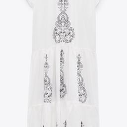 EMBROIDERED MIDI DRESS

Midi dress made of cotton. Round neck with buttoned opening.
Short sleeves. Contrast embroidery details.
Black / White

COMPOSITION
OUTER SHELL
MAIN FABRIC
100% cotton
EMBROIDERY
100% polyester

£40 ONO
