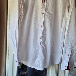 Nico Dolce Italy Shirt Slim Fit Size L, only worn once for a special occasion.