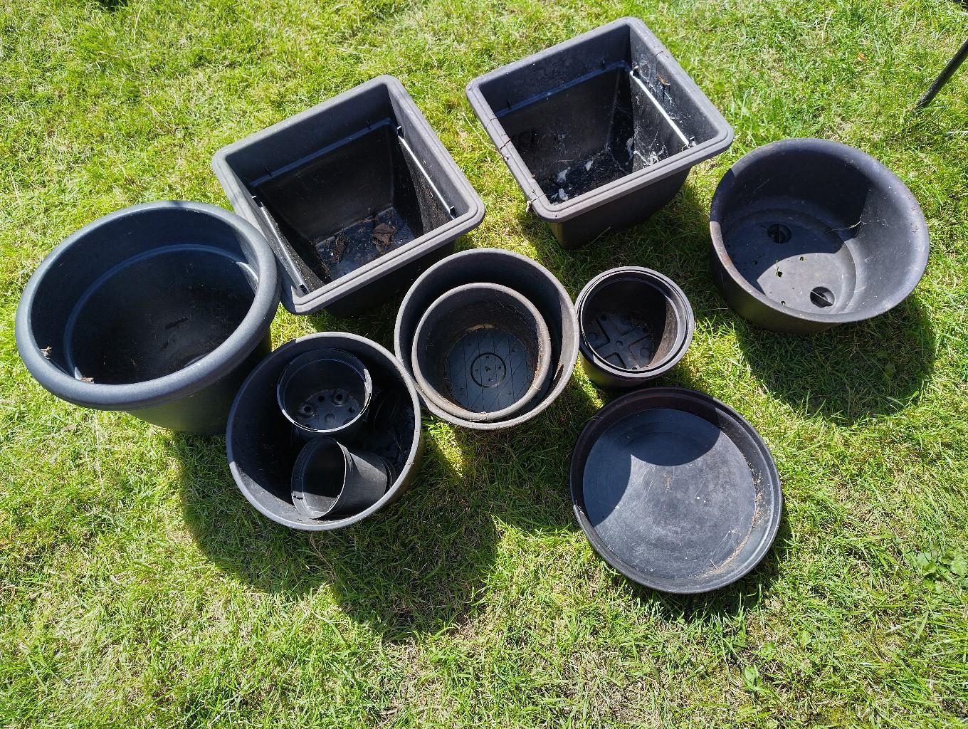 Black Plastic Plant Pots in B31 Birmingham for free for sale Shpock