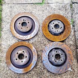 original from factory, have about 1mm lip on them, selling due to upgrade of ceramic brakes.

£250 OVNO
Delivery can be arranged at buyers expense.
No time wasters.