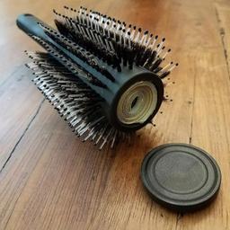 Hair Brush With Secret Dash Compartment