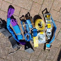 A selection of ratchet straps plus wheel protectors and chocks. most new and the others are in excellent condition.
NO OFFERS