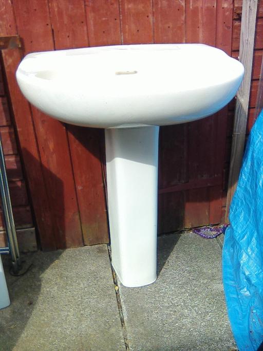 Buy & Sell North Northamptonshire Kettering - North Northamptonshire - Photos for TWYFORD PEDESTAL Sink, basin,