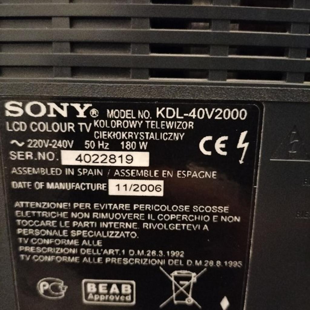 Sony LCD colour TV, 40" screen, no remote