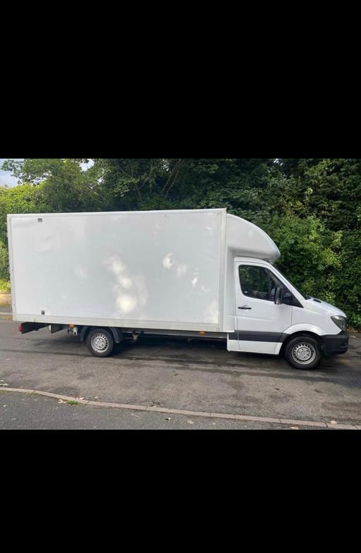 Vehicles South West London Earls Court - South West London - Photos for Mercedes Luton van