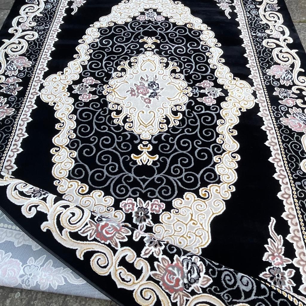 Brand new luxury Isfahan turkish rugs Black size 300x200cm The finest rugs in all Uk
Collection le5