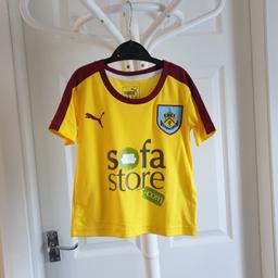 T-Shirt "Puma“ 

Burnley Football Club

 Yellow Mix Colour

 New With Tags

Actual size: cm

Length: 36 cm

Length: 23 cm from armpit side

Shoulder width: 26 cm

Length sleeves: 11 cm

Volume hand: 20 cm

Volume bust: 56 cm – 64 cm

Volume waist: 56 cm – 64 cm

Volume hips: 57 cm – 66 cm

Age: 12/18 Months (UK) Eur 2 Years ,86 cm

100 % Polyester

Made in Vietnam

Retail Price £ 30.00