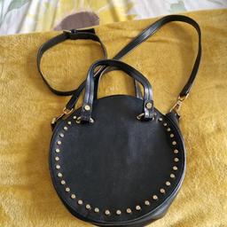 Ladies medium sized Studded Topshop bag, excellent condition, collection nn5 Northampton or can post at buyers expense, No sphock wallet please.