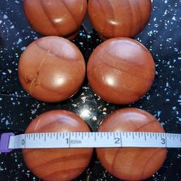 10 solid  pine brawer knobs
measurements are in the pictures
not needed anymore