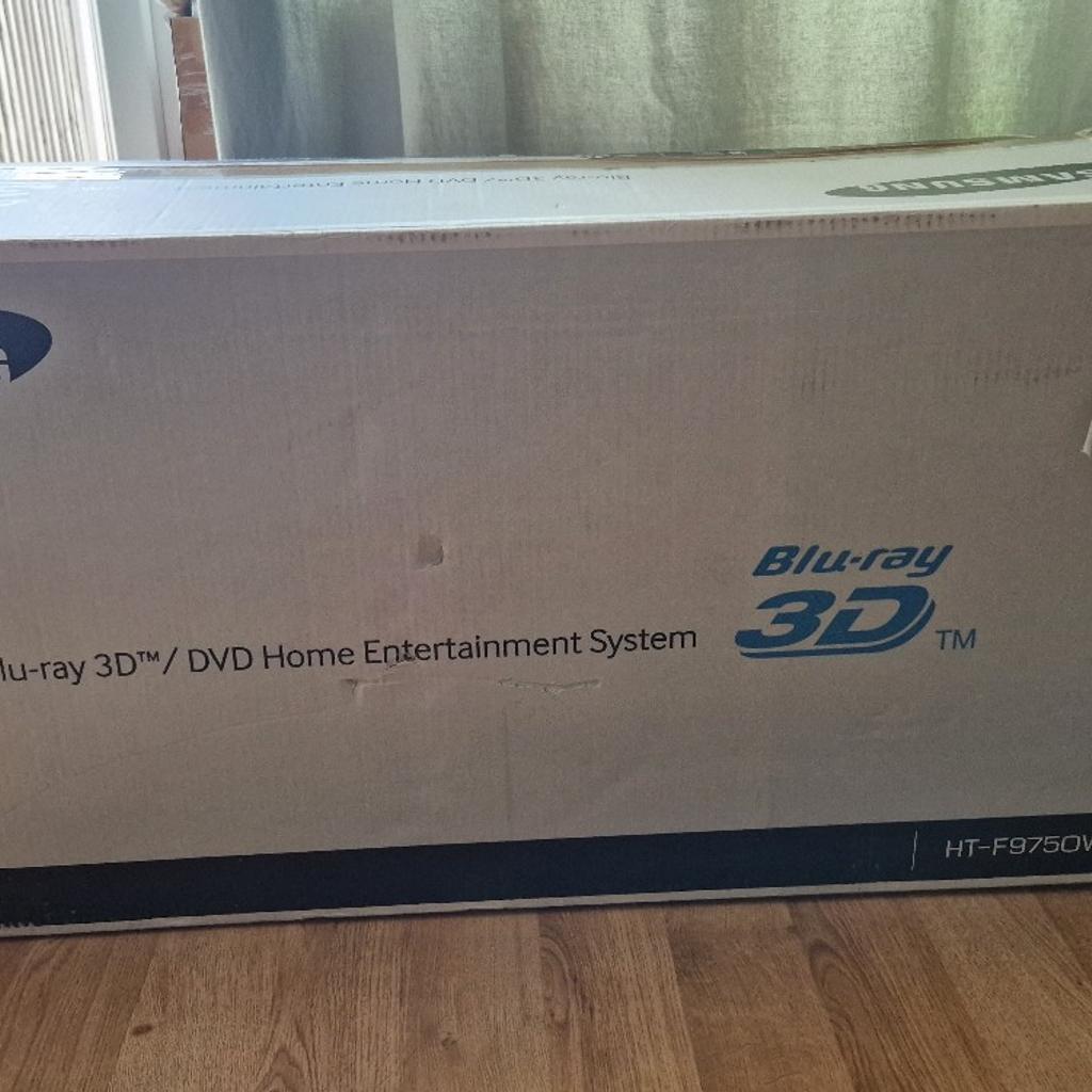 Excellent condition, Samsung home entertainment system