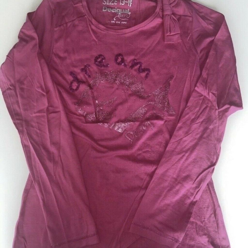 Pinkes, langärmeliges Shirt von Desigual mit Pailletten-Aufdruck zu verkaufen.
Das Shirt wurde nie getragen.
Größe: Für 13-14 Jahre, also circa 164.
Versand bei Übernahme der Kosten möglich.
Zahlung über PayPal.
Privatverkauf - keine Rücknahme - ohne Gewähr - keine Garantie.