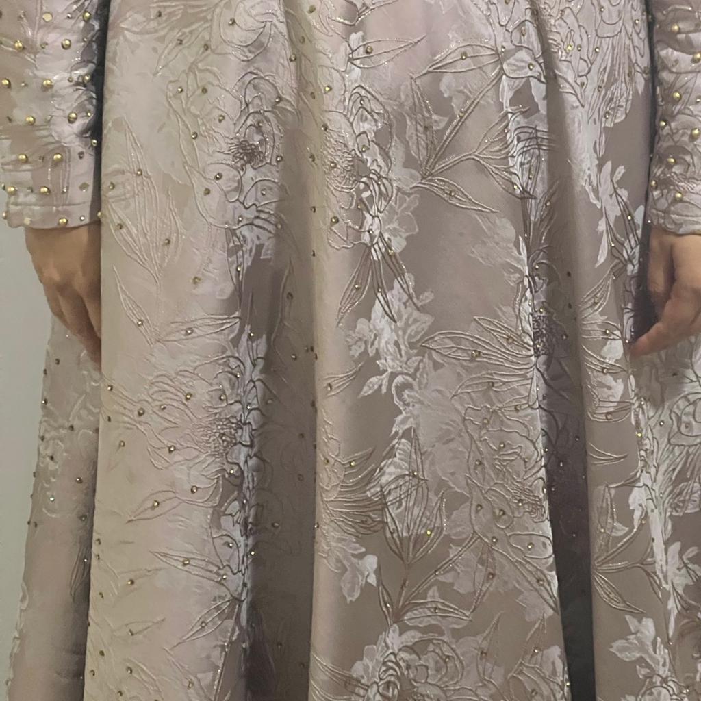 Beautiful outfit in mauve with good diamonds, looks beautiful on and better in real life. Worn once for a few hours in excellent condition. Collection only
