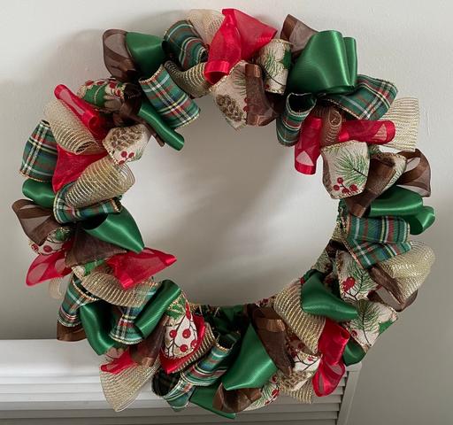 Buy & Sell Essex Thurrock - Essex - Photos for Handmade Holly and Tartan Bow Wreath