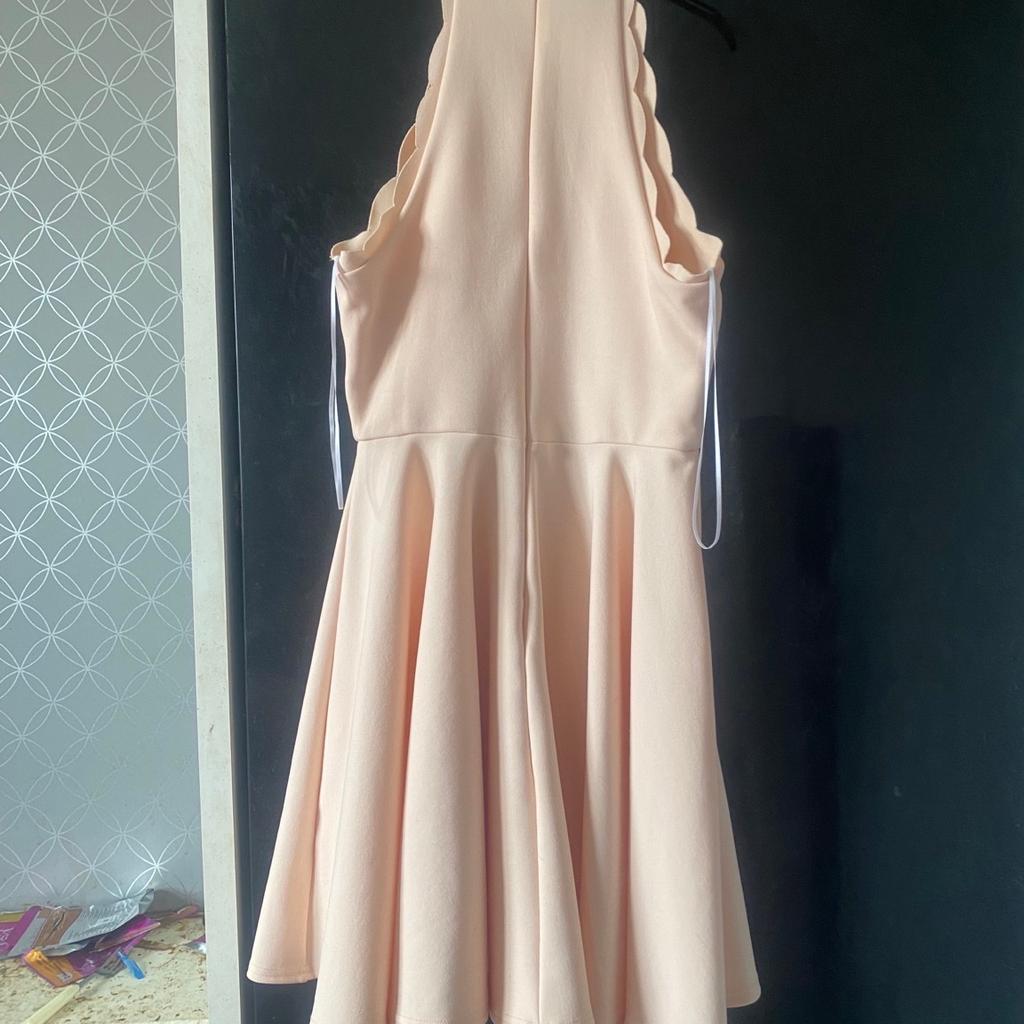 Pink dress for sale it’s for all occasions still new asnt been worn pick up only crook as I don’t drive and cash on pick up and please only message if ur interested and no time wasters please
