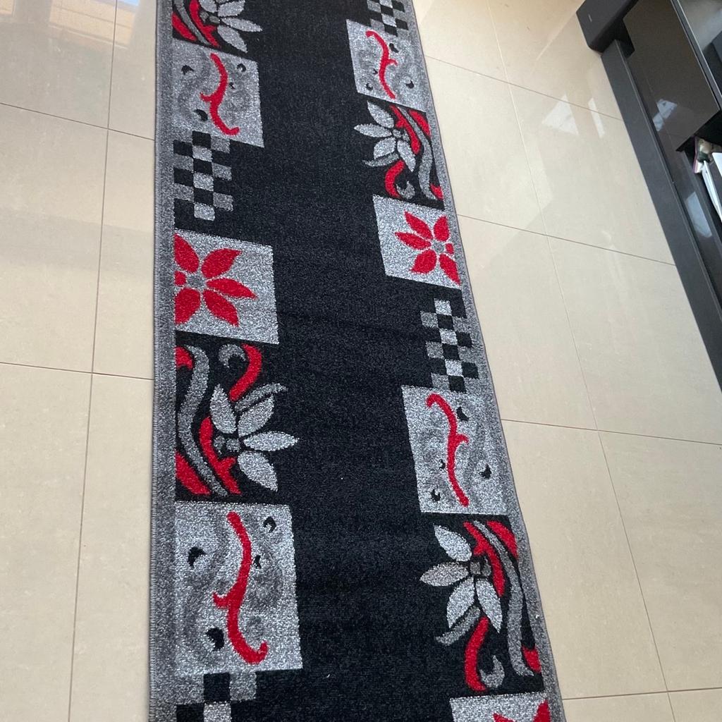 Brand new beautiful long runner Colour grey black size 300x80cm carpet rugs
Collection le5